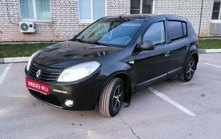 Renault Logan I, 2011 год, 600 000 рублей, 2 фотография