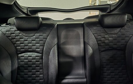 Toyota Prius IV XW50, 2017 год, 2 150 000 рублей, 7 фотография