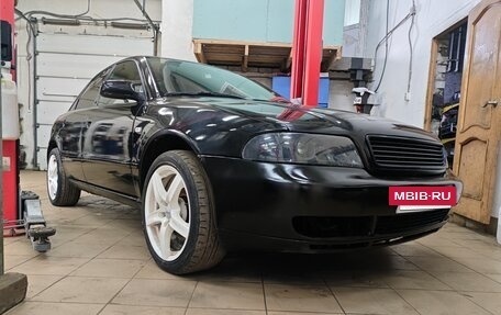 Audi A4, 1995 год, 750 000 рублей, 15 фотография