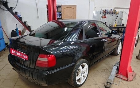 Audi A4, 1995 год, 750 000 рублей, 13 фотография