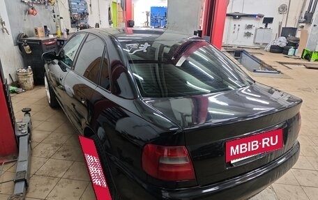 Audi A4, 1995 год, 750 000 рублей, 11 фотография