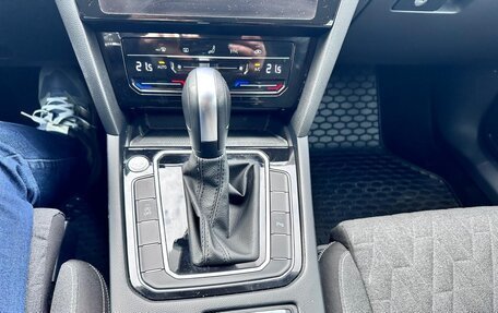 Volkswagen Passat B8 рестайлинг, 2022 год, 2 350 000 рублей, 17 фотография