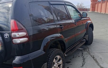 Toyota Land Cruiser Prado 120 рестайлинг, 2004 год, 1 720 000 рублей, 6 фотография