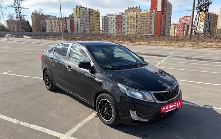 KIA Rio III рестайлинг, 2014 год, 990 000 рублей, 4 фотография