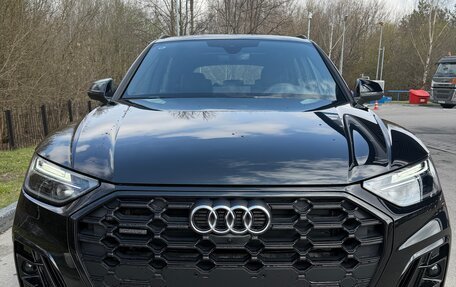 Audi Q5, 2025 год, 5 700 000 рублей, 2 фотография