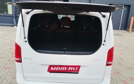 Mercedes-Benz V-Класс, 2014 год, 3 200 000 рублей, 4 фотография