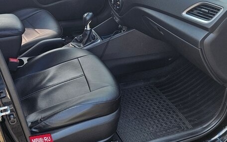 Hyundai Solaris II рестайлинг, 2018 год, 1 250 000 рублей, 4 фотография