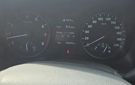 Hyundai Solaris II рестайлинг, 2018 год, 1 250 000 рублей, 23 фотография