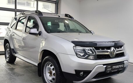 Renault Duster I рестайлинг, 2015 год, 949 000 рублей, 3 фотография