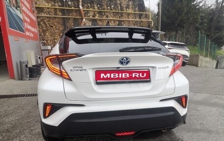 Toyota C-HR I рестайлинг, 2018 год, 2 900 000 рублей, 1 фотография