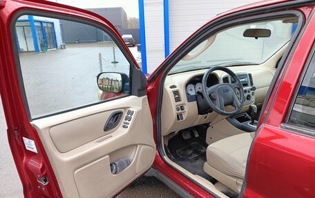 Ford Escape II, 2005 год, 620 000 рублей, 16 фотография