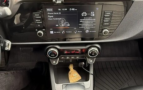 KIA Rio IV, 2020 год, 1 800 000 рублей, 7 фотография