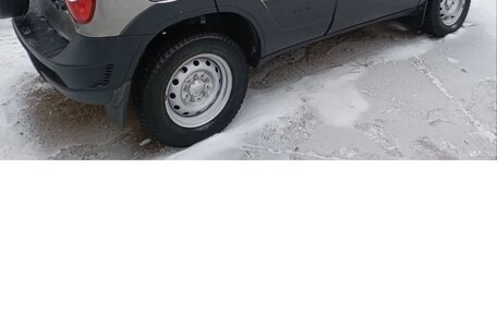 Chevrolet Niva I рестайлинг, 2018 год, 750 000 рублей, 5 фотография