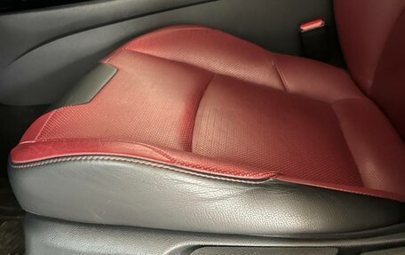 Toyota C-HR I рестайлинг, 2018 год, 2 900 000 рублей, 11 фотография