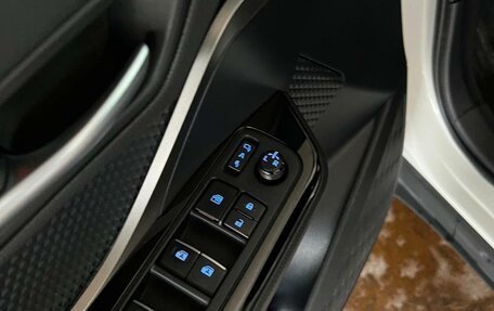 Toyota C-HR I рестайлинг, 2018 год, 2 900 000 рублей, 10 фотография