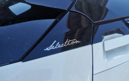 Toyota C-HR I рестайлинг, 2018 год, 2 900 000 рублей, 15 фотография