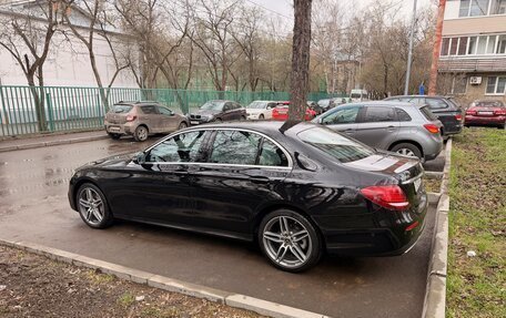 Mercedes-Benz E-Класс, 2019 год, 3 300 000 рублей, 8 фотография