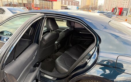 Toyota Camry, 2019 год, 2 550 000 рублей, 5 фотография