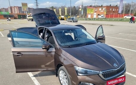 Skoda Rapid II, 2020 год, 2 100 000 рублей, 21 фотография