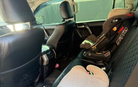 Toyota Land Cruiser Prado 150 рестайлинг 2, 2021 год, 5 500 000 рублей, 2 фотография