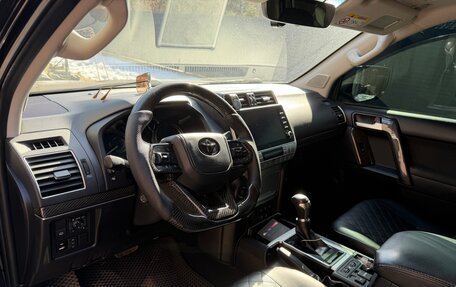 Toyota Land Cruiser Prado 150 рестайлинг 2, 2021 год, 5 500 000 рублей, 4 фотография