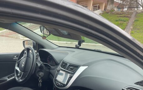 Hyundai Solaris II рестайлинг, 2016 год, 750 000 рублей, 5 фотография