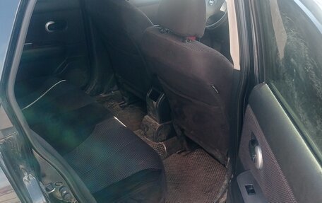 Nissan Tiida, 2010 год, 605 000 рублей, 7 фотография