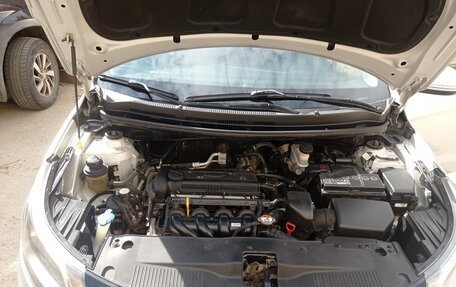 KIA Rio III рестайлинг, 2013 год, 850 000 рублей, 7 фотография