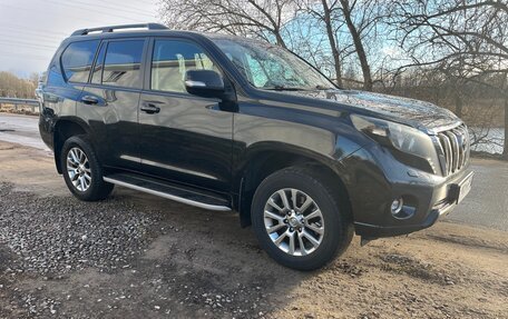 Toyota Land Cruiser Prado 150 рестайлинг 2, 2017 год, 3 950 000 рублей, 2 фотография