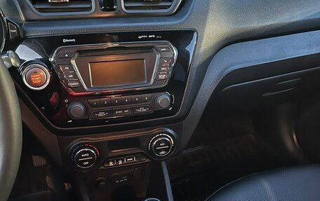 KIA Rio III рестайлинг, 2013 год, 850 000 рублей, 13 фотография