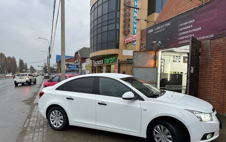 Chevrolet Cruze II, 2011 год, 750 000 рублей, 5 фотография