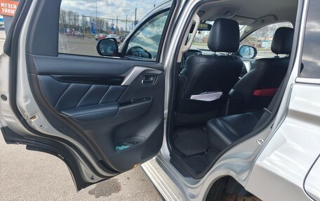 Mitsubishi Pajero Sport III рестайлинг, 2017 год, 3 100 000 рублей, 6 фотография