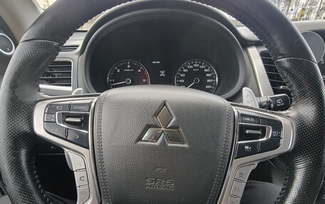 Mitsubishi Pajero Sport III рестайлинг, 2017 год, 3 100 000 рублей, 16 фотография