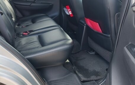 Mitsubishi Pajero Sport III рестайлинг, 2017 год, 3 100 000 рублей, 11 фотография