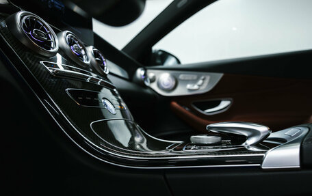 Mercedes-Benz C-Класс AMG, 2023 год, 4 000 000 рублей, 24 фотография