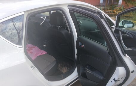 Opel Astra J, 2011 год, 640 000 рублей, 9 фотография