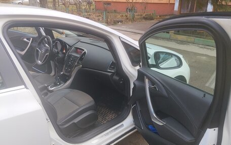 Opel Astra J, 2011 год, 640 000 рублей, 7 фотография