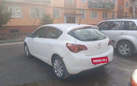 Opel Astra J, 2011 год, 640 000 рублей, 5 фотография