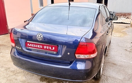 Volkswagen Polo VI (EU Market), 2012 год, 850 000 рублей, 2 фотография