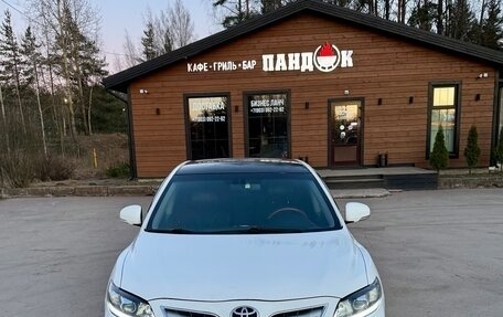 Toyota Camry, 2011 год, 1 300 000 рублей, 3 фотография