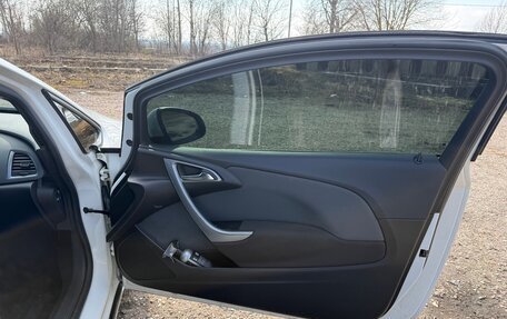 Opel Astra J, 2013 год, 800 000 рублей, 8 фотография