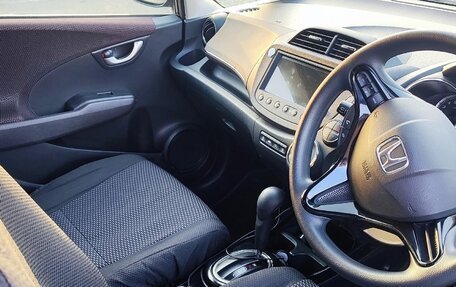 Honda Fit Shuttle I рестайлинг, 2011 год, 1 200 000 рублей, 3 фотография