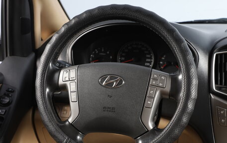 Hyundai H-1 II рестайлинг, 2021 год, 2 949 000 рублей, 13 фотография