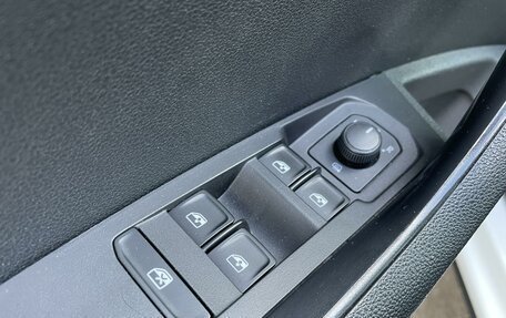 Skoda Karoq I, 2021 год, 2 470 000 рублей, 18 фотография