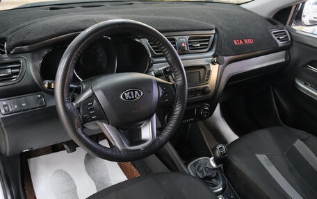 KIA Rio III рестайлинг, 2014 год, 699 000 рублей, 11 фотография