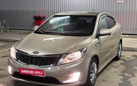 KIA Rio III рестайлинг, 2011 год, 565 000 рублей, 1 фотография