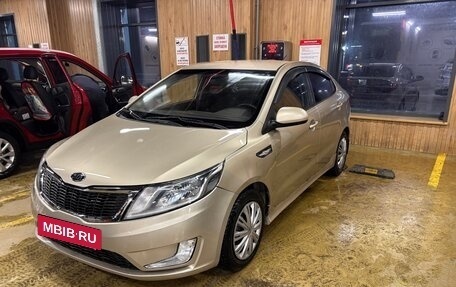 KIA Rio III рестайлинг, 2011 год, 565 000 рублей, 11 фотография