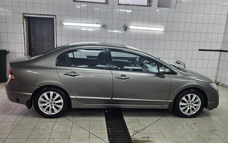 Honda Civic VIII, 2007 год, 695 000 рублей, 3 фотография