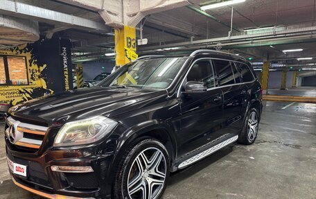 Mercedes-Benz GL-Класс, 2015 год, 4 500 000 рублей, 3 фотография