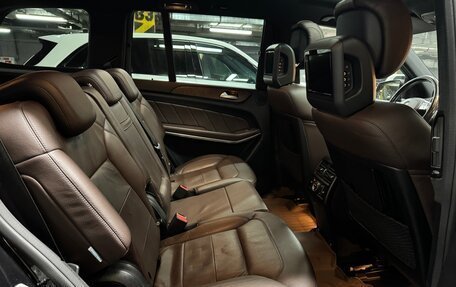 Mercedes-Benz GL-Класс, 2015 год, 4 500 000 рублей, 10 фотография